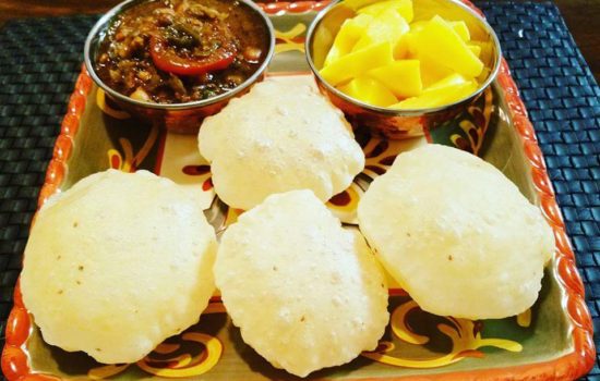 Dinner Platter: Poori with Channa Masala and Mangoes