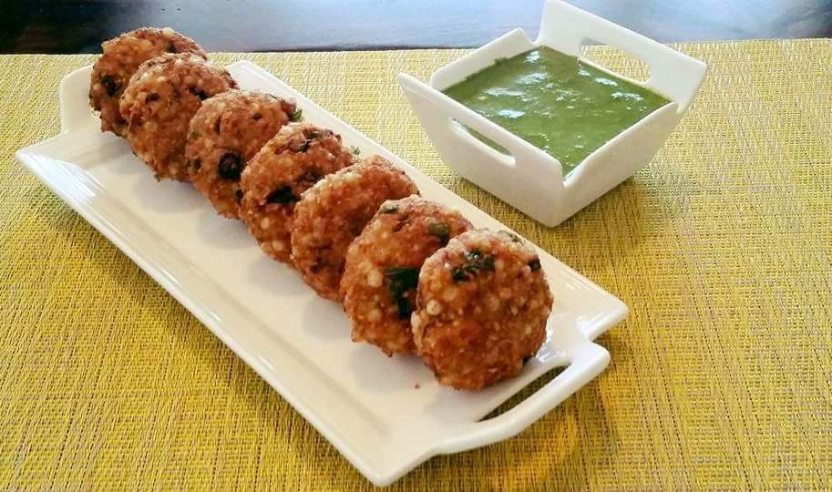 Crispy Sabhudana Vadas with Mint Chutney