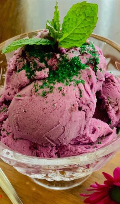 Black Currant Ice-cream